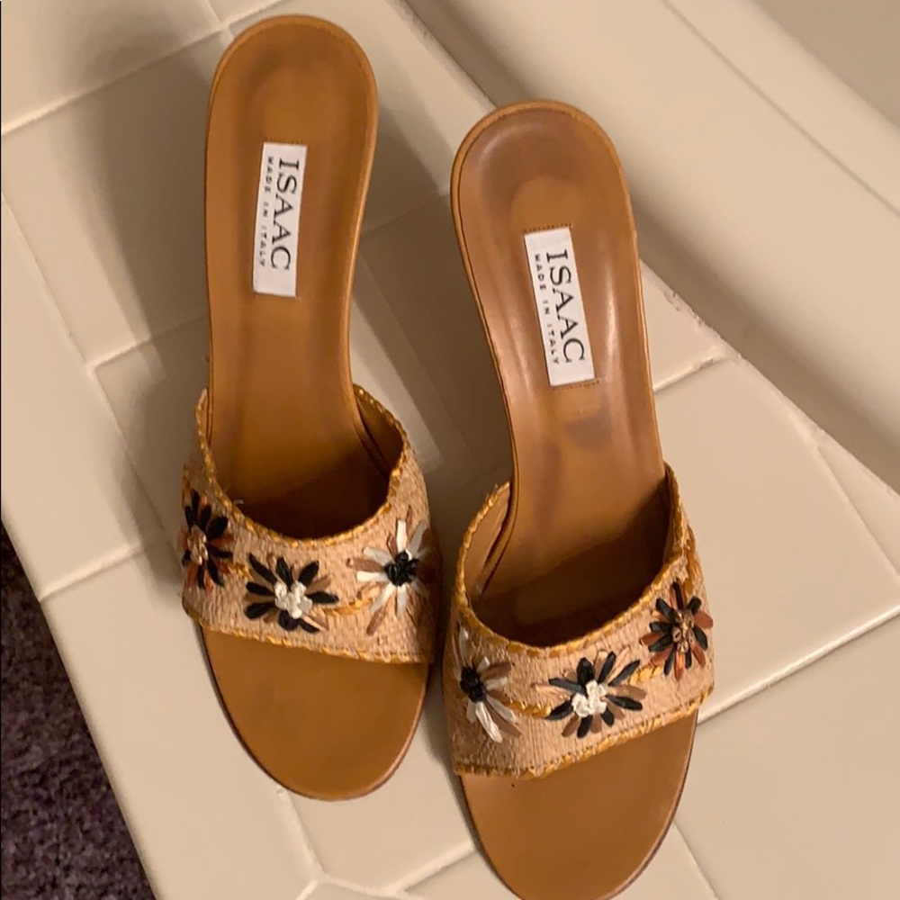 Beautiful Isaac made in Italy summer shoes